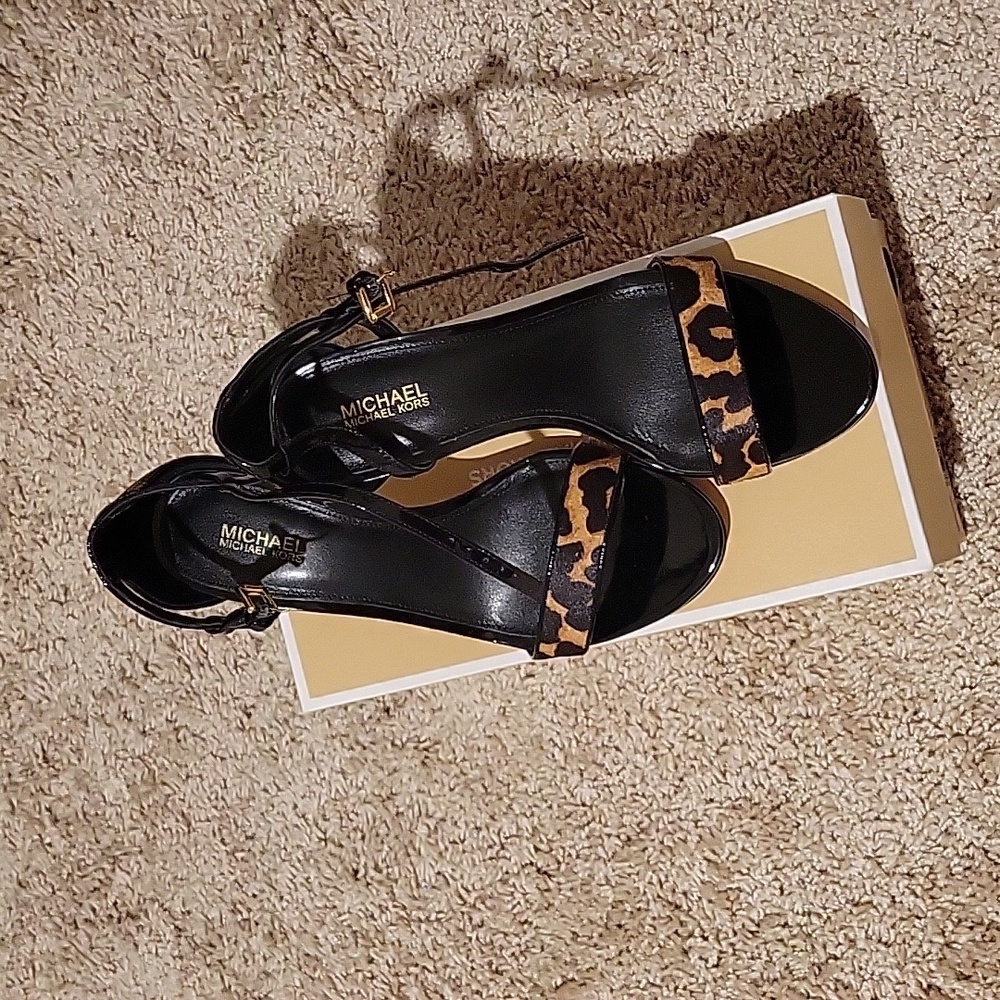Michael Kors heels brand new in box size 7